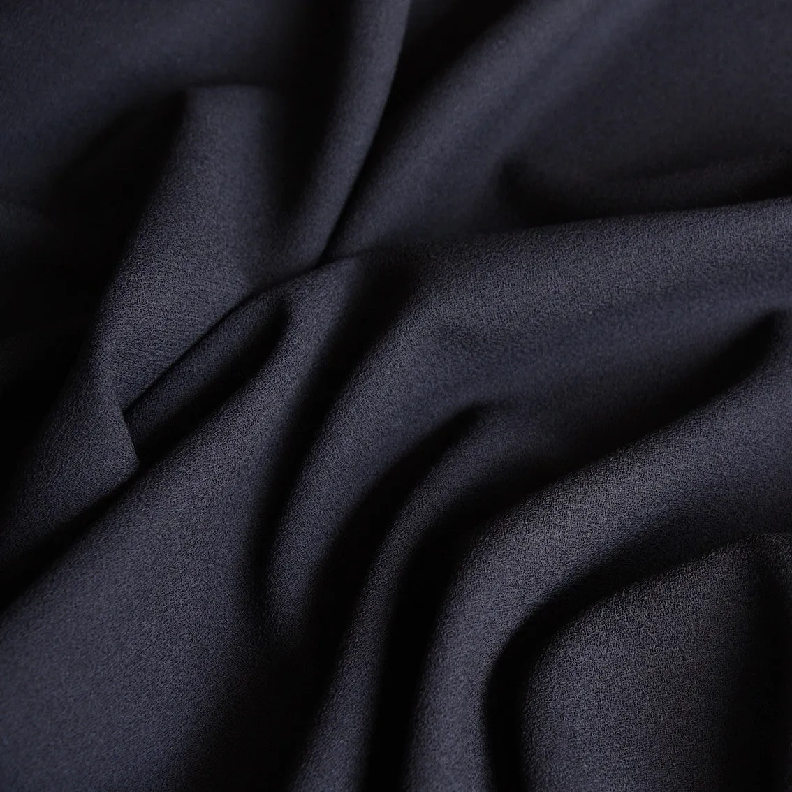 Blu Scuro Motiv Crepe