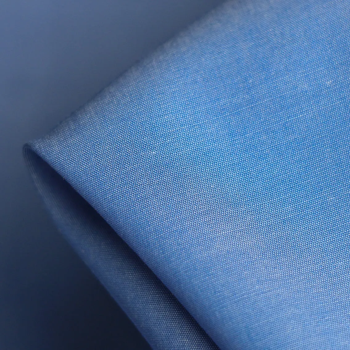 Chambray In Blue Shirting