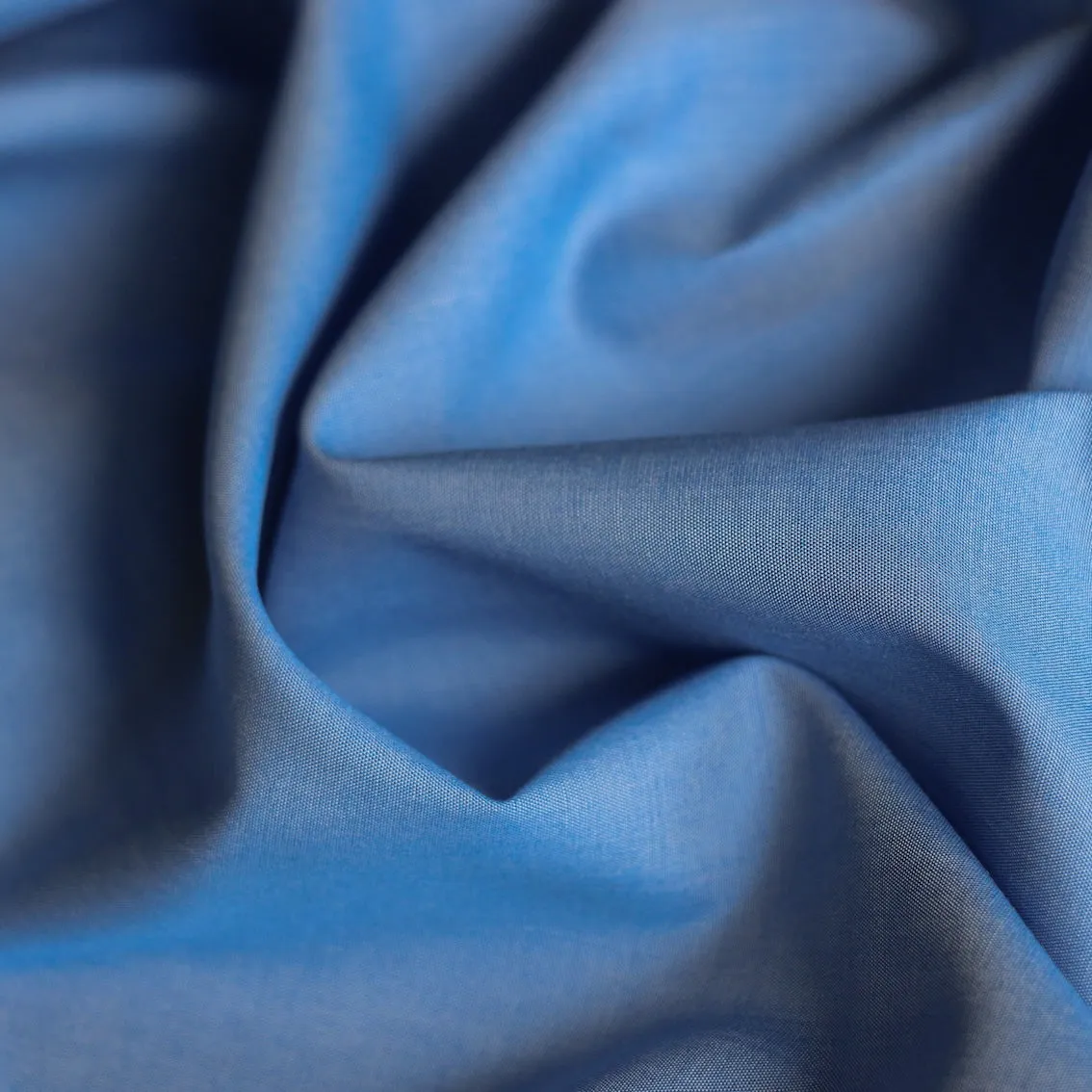 Chambray In Blue Shirting