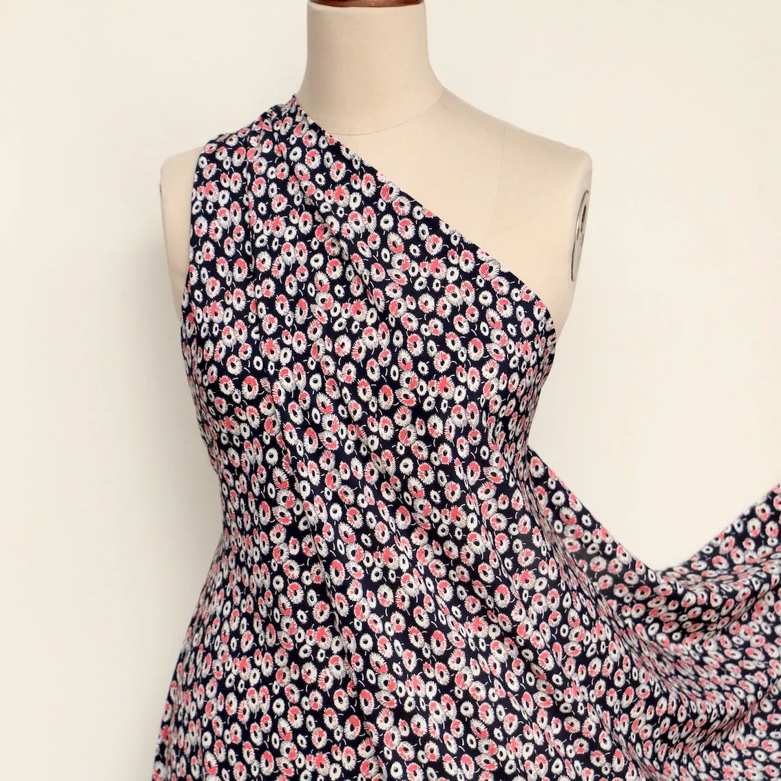 Daisy Nero Silk Crepe De Chine