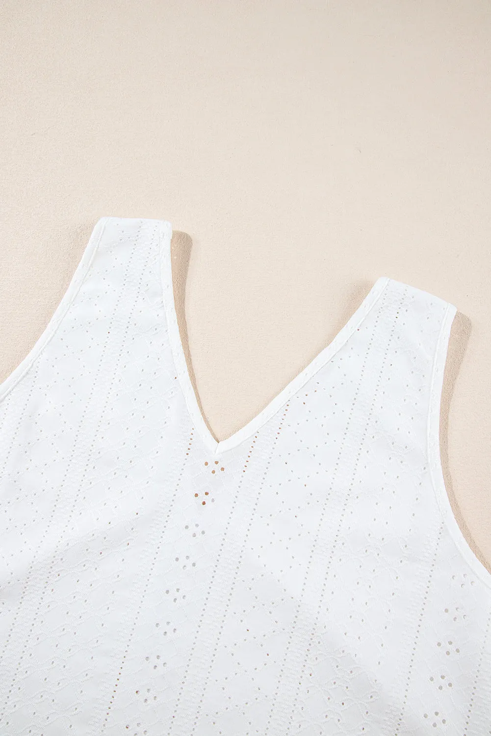 Plus Size V Neck Lace Tank Top
