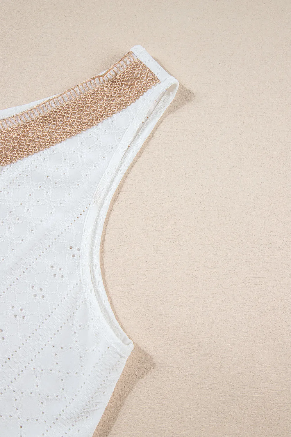 Plus Size V Neck Lace Tank Top