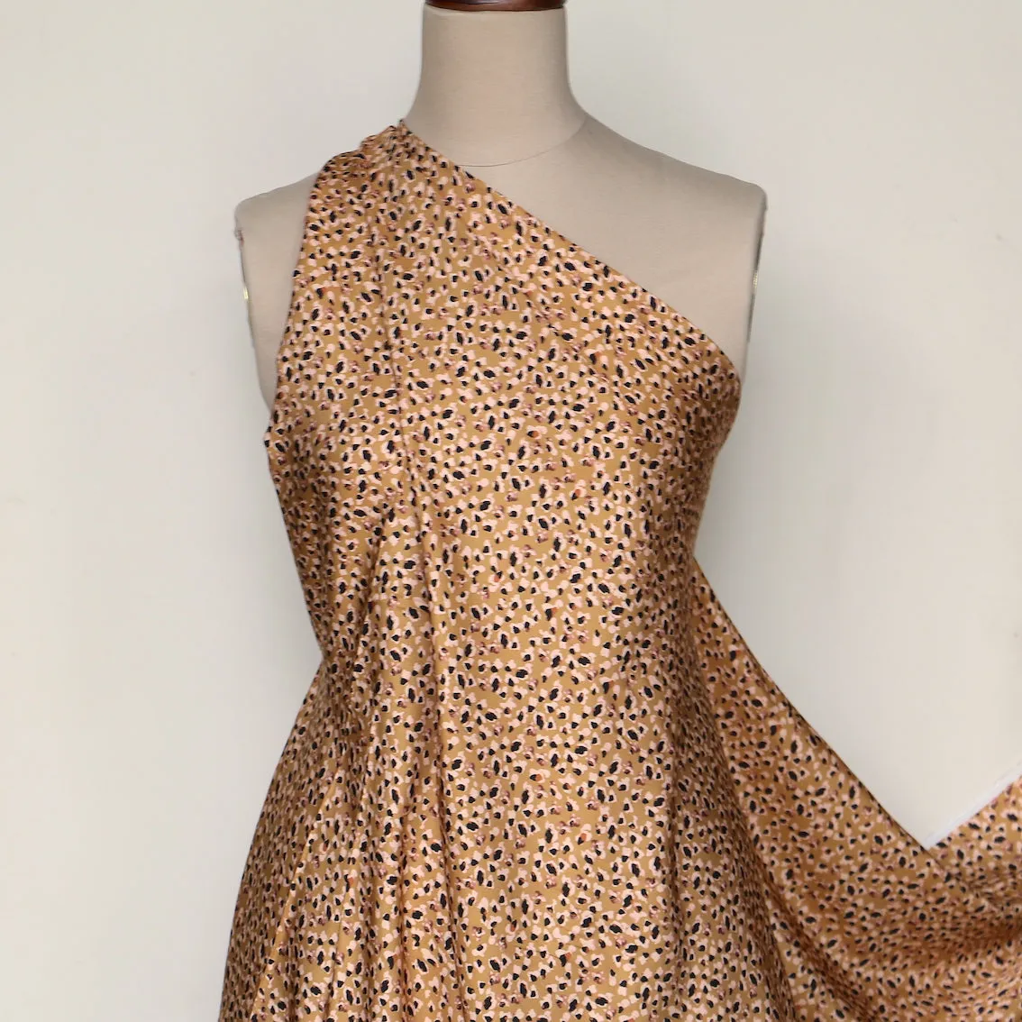 Shia Toffee Viscose Twill